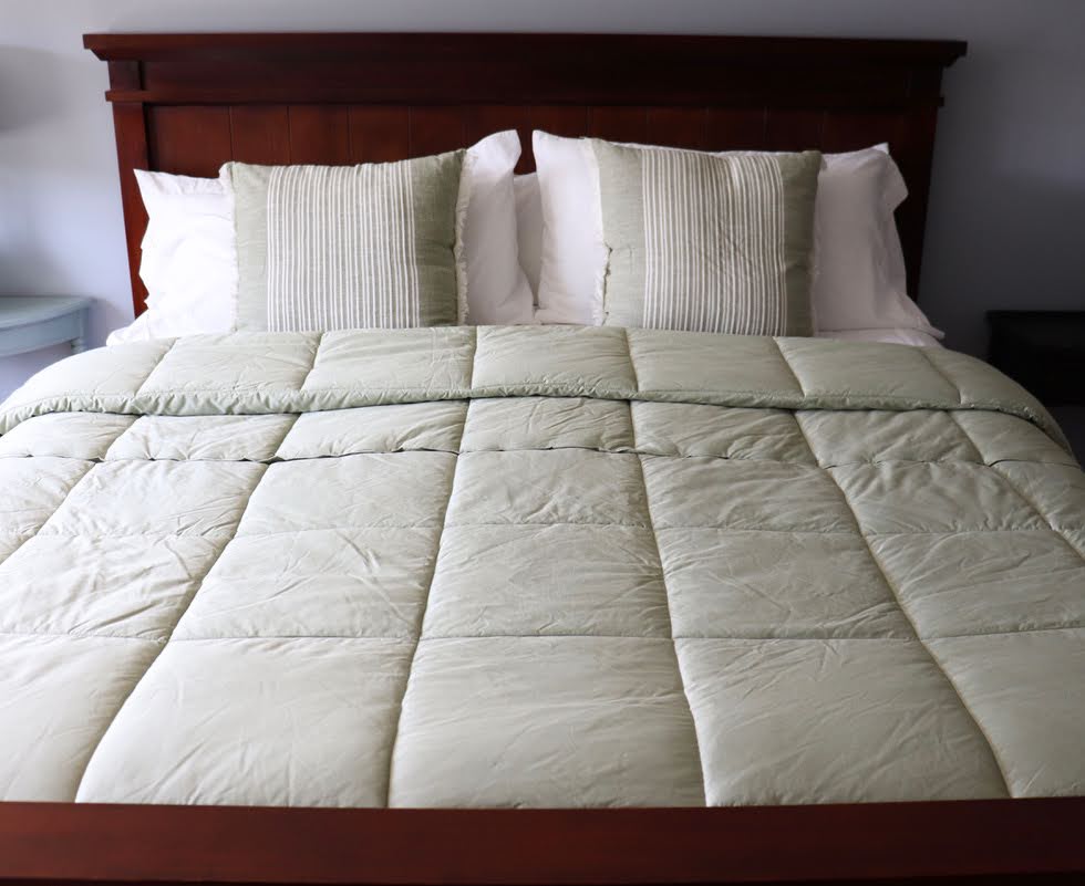 ZipAway Comforter
